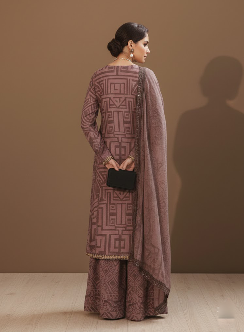 Mauve Geometric Chic Lawn 3PC